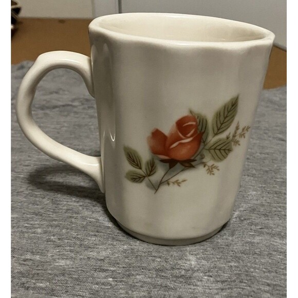 Vintage MCM Wild Rose Coffee MUG: 1950s Marke Ivory China" FashionWare 1942". - Picture 9 of 9